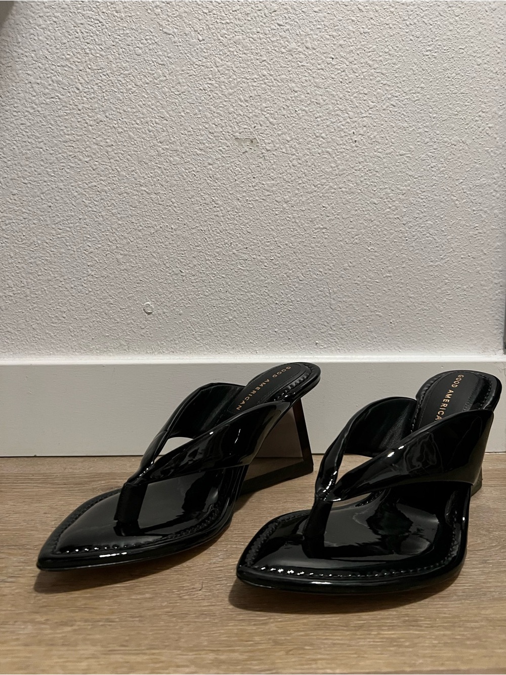 NIB Good American Cinder-f*cking-rella Black Patent Wedge - Picture 3 of 7